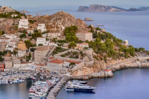 Ύδρα και Κάλυμνος στις κορυφαίες ταξιδιωτικές επιλογές των συντακτών της βρετανικής εφημερίδας THE TIMES