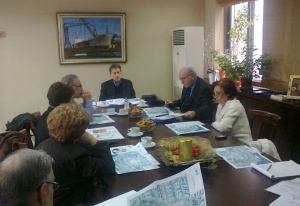 Σύσκεψη για την τοποθέτηση αναθηματικής στήλης στον Πειραιά