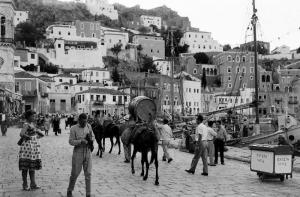Nτοκιμαντέρ ετοιμάζει το BBC για τον Leonard Cohen και τη ζωή του στην Ύδρα