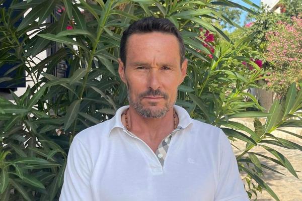 Μανώλης Καραμήτσος:  "Σταματήστε να βάλλετε εναντίον της Ύδρας!"