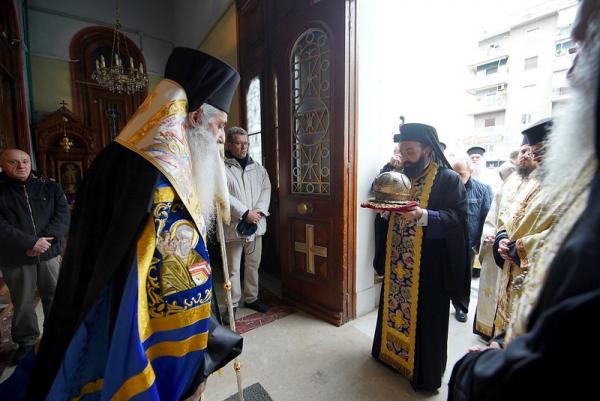 Η Κάρα  του Αγίου Κωνσταντίνου του Υδραίου στην Ευαγγελίστρια Πειραιώς