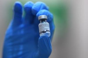 Πώς τα εμβόλια «νίκησαν» τις θανατηφόρες ασθένειες: Μια ιστορική διαδρομή που δίνει ελπίδα στη μάχη με τον κορωνοϊό