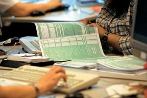 Φορολογικές δηλώσεις μισθωτών και συνταξιούχων - Από φέτος θα τις συμπληρώνει η Εφορία