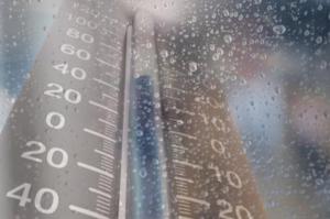 Τσουχτερό κρύο έφερε ο "Λέανδρος" στην Ύδρα και συνεχίζει τις επόμενες  μέρες