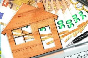 Στη Βουλή  ο νέος ΕΝΦΙΑ - Είναι μειωμένος κατά 354 εκατ. ευρώ - Σε 10 δόσεις η πληρωμή του