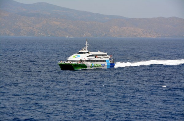 Ταλαιπωρία για τoυς επιβάτες λόγω βλάβης του FLYING CAT 5