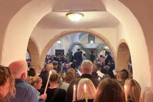 Η Ανάσταση  στην Ύδρα! Χριστός Ανέστη!