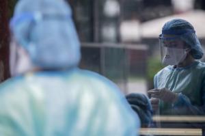 Κορωνοϊός: 866 νέα κρούσματα στην χώρα, 337 διασωληνωμένοι και 27 θάνατοι