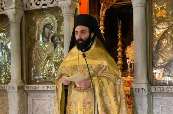 Εόρτιες Ευχές  από τον Πρωτοσύγκελλο της Μητρόπολης Ύδρας Αρχιμανδρίτη π. Νεκτάριο Δαρδανό