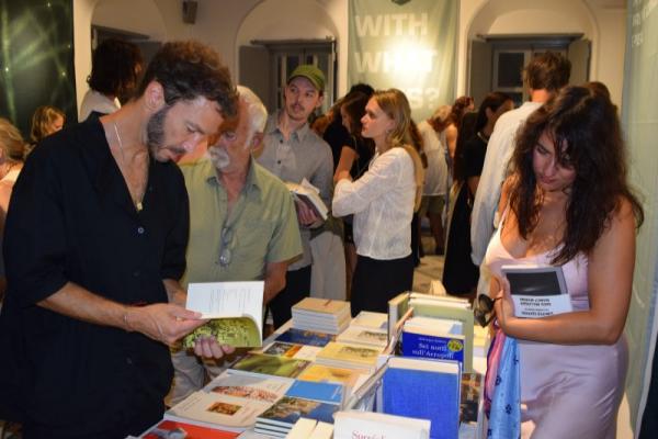 Πέντε χρόνια  Λέσχης Βιβλίου στο Ιστορικό Αρχείο -Μουσείο Ύδρας | Εγκαίνια της επετειακής έκθεσης “Το Υψηλό”