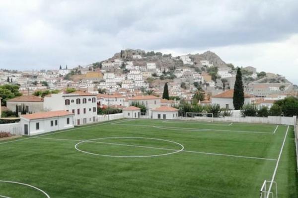 Παλαίμαχοι και Α.Ο.Υ σε φιλικό αγώνα την Κυριακή 1η Οκτώβρη στο Γήπεδο Ύδρας
