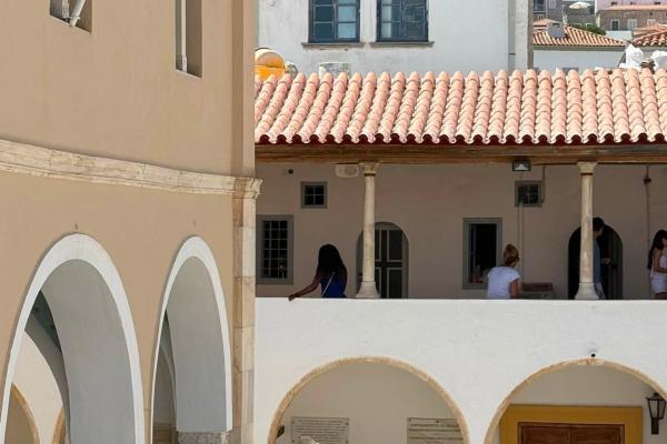Ανακοίνωση   του Ιερού Καθεδρικού Ναού Ύδρας για τις εργασίες συντήρησης και αποκατάστασης