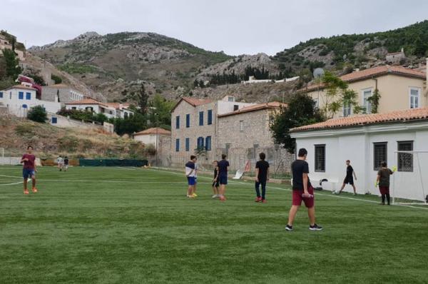 Ξεκινούν στην Ύδρα το Σάββατο 9 Οκτωβρίου οι κατηχητικές - νεανικές συντάξεις - συντροφιές