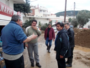 Επίσκεψη Αντιπεριφερειάρχη στον πληγέντα από τη θεομηνία Πόρο