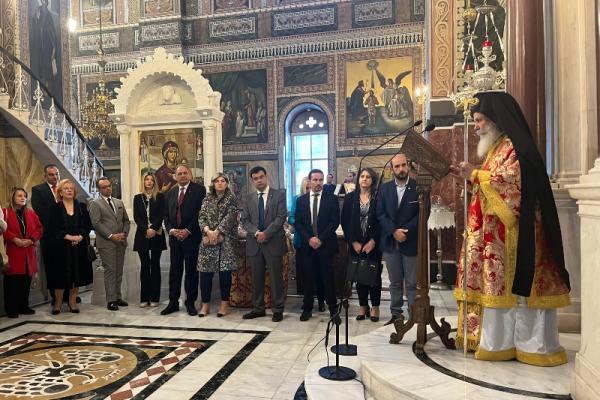 Ο Μητροπολίτης Ύδρας κ. ΕΦΡΑΙΜ ιερούργησε στον Ι. Ναό του Αγίου Νικολάου Πειραιά