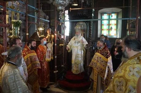 Ο Μητροπολίτης ΕΦΡΑΙΜ προεξήρχε του Εσπερινού της Αγάπης στον Καθεδρικό Ναό της Ύδρας