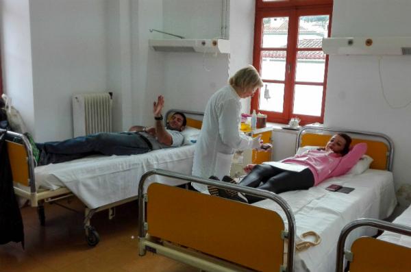 Ημέρα εθελοντικής αιμοδοσίας για την Ύδρα. Συνεχίζεται η προσέλευση μέχρι τις 8 το βράδυ