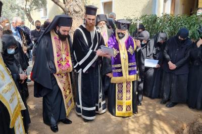 Τελέστηκε   στην Ι. Μ. Αγίων Πάντων Σπετσών η εξόδιος εις μοναχούς ακολουθία της μακαριστής Καθηγουμένης Μακρίνας μοναχής