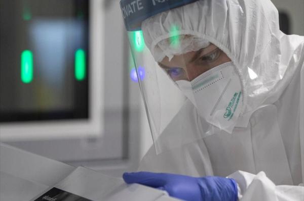 Κορωνοϊός: Μαύρο ρεκόρ κρουσμάτων, διασωληνωμένων και θανάτων