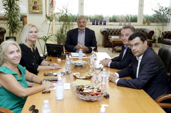 Υπογράφτηκε   η προγραμματική σύμβαση Περιφέρειας και ΔΛΤΥ για τις καθιζήσεις στο λιμάνι