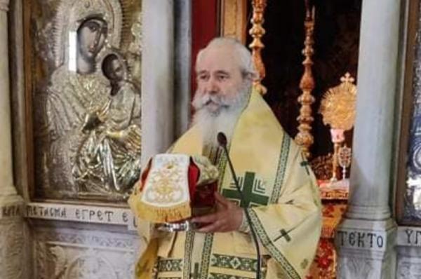 Στον Ιερό Καθεδρικό Ναό Ύδρας ιερούργησε ο Μητροπολίτης ΕΦΡΑΙΜ - Συναντήθηκε με τους Γ. Κουμουτσάκο και Χ. Κονιδάρη