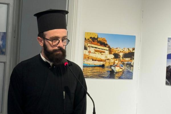 Τον Σεβασμιότατο  κ. Εφραίμ εκπροσώπησε ο Πανοσιολ. Αναπλ. Πρωτοσύγκελλος Αρχιμ. π. Θεόδωρος Θεοδοσίου στην έκθεση - αφιέρωμα στον Βαγγέλη Γκιώνη στο ΙΑΜΥ