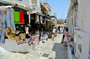 Ρεκόρ επισκεπτών στην Ύδρα το καλοκαιρινό τρίμηνο