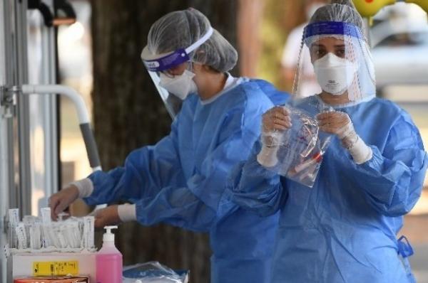 Κορωνοϊός - Σαρηγιάννης:  Γύρω στο Πάσχα η κορύφωση του τρίτου κύματος της πανδημίας