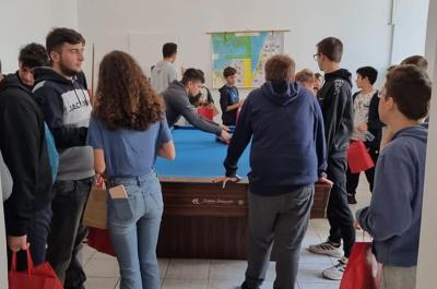 Με την συμμετοχή πολλών παιδιών Γυμνασίου και Λυκείου η συνάντηση στο νέο εντευκτήριο της Μητρόπολης