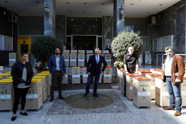 Γ. Πατούλης  για τα ειδικά κυτία ανακύκλωσης: Νέα "πράσινη" αρχή στο ζήτημα της διαχείρισης των απορριμμάτων