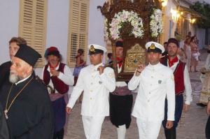 Γιορτή Κοιμήσεως Θεοτόκου - Με λαμπρότητα ο Μέγας Πανηγυρικός Εσπερινός και η περιφορά της εικόνας