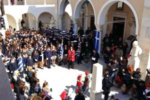 Καταθέσεις στεφάνων στις προτομές των ηρώων της Ύδρας - video