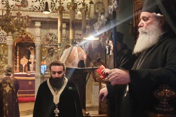 Στον Καθεδρικό Ναό Ύδρας χοροστάτησε ο Σεβασμιότατος ΕΦΡΑΙΜ