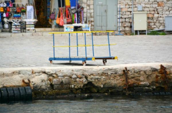 Δένουν την Πέμπτη τα πλοία στα λιμάνια λόγω της 24ωρης απεργίας της ΠΝΟ