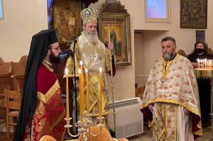 Στον Ιερό Ενοριακό Ναό Υπαπαντής Κυρίου ιερούργησε ο Σεβασμιότατος Ποιμενάρχης ΕΦΡΑΙΜ