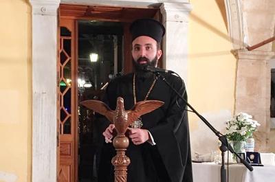 Με επιτυχία  η Εσπερίδα στην Αίγινα στο προαύλιο του Ι. Μητροπολιτικού Ναού με εκλεκτούς λόγιους ομιλητές