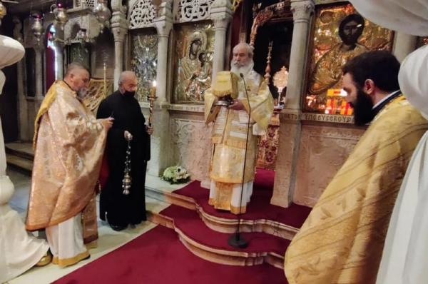 Στον Καθεδρικό Ναό ιερούργησε την Κυριακή προ της Χριστού Γεννήσεως ο Μητροπολίτης ΕΦΡΑΙΜ