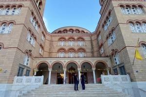 Εις Διάκονον Χειροτονία από τον Μητροπολίτη ΕΦΡΑΙΜ στον Ι. Ναό του Αγίου Νεκταρίου στην Αίγινα