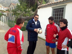 Συνέντευξη του Προπονητή του Α.Ο.Υ. Μιχάλη Χατζηκωνσταντίνου