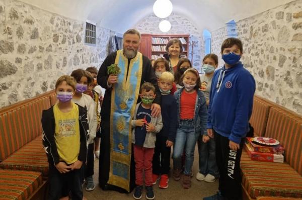 Όμορφο και ελπιδοφόρο ξεκίνημα των κατηχητικών σχολείων στο Εντευκτήριο της Μητρόπολης