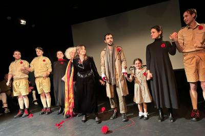 The Soldier Poet | Η πετυχημένη παράσταση της Αγγελικής Πετροπετσιώτη στο Chelsea Theatre