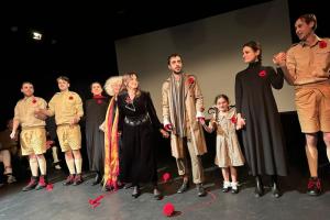 The Soldier Poet | Η πετυχημένη παράσταση της Αγγελικής Πετροπετσιώτη στο Chelsea Theatre