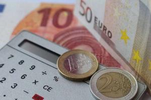 Επιστρεπτέα προκαταβολή:  Για ποιους μειώνεται περαιτέρω το ποσό της επιστροφής