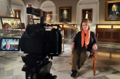 Η Ντίνα Αδαμοπούλου παραχώρησε συνέντευξη στο Cosmote History για Ιστορικά θέματα της Επανάστασης του 1821