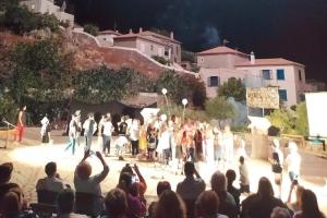 Στη γιορτή  του Β' Δημοτικού Σχολείου Ύδρας παρέστη ο Ποιμενάρχης κ. ΕΦΡΑΙΜ