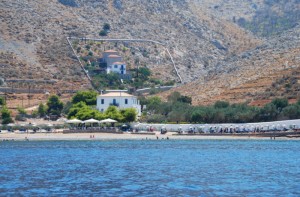 Το Υπ. Περιβάλλοντος απαντά στο ΠΑΚΟΕ για την καταλληλότητα κολύμβησης στις ακτές