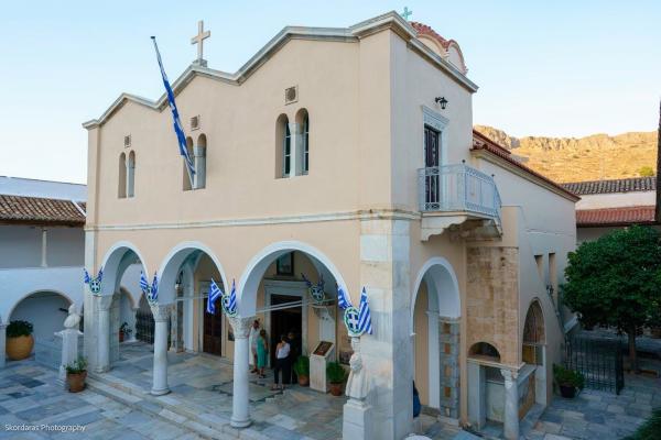 Θεομητορικά 2025 | Η εορτή της Αποδόσεως της Κοιμήσεως της Θεοτόκου στον Ι. Καθεδρικό Ναό Ύδρας