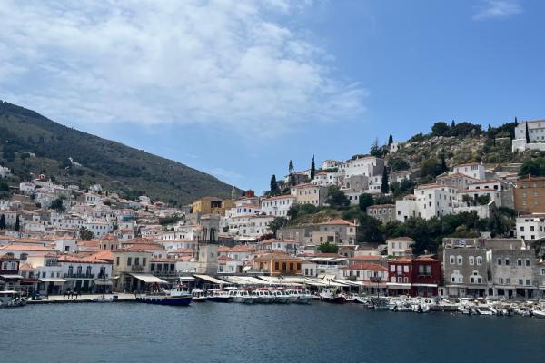 Μόνο με άδεια από το gov.gr τα οχήματα στην Ύδρα - Ποιοι εξαιρούνται και πώς γίνεται η αίτηση