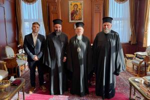 Οικουμενικό Πατριαρχείο |  Επίσκεψη   του Πρωτοσύγκελλου Παν. Αρχιμ. π. Νεκτάριου Δαρδανού και του Γεν. Αρχιερατικού Επιτρόπου π. Ακίνδυνου Δαρδανού