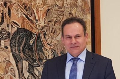 Νίκος Μανωλάκος:  «Η Τουρκία δείχνει τα δόντια της στην Δύση»